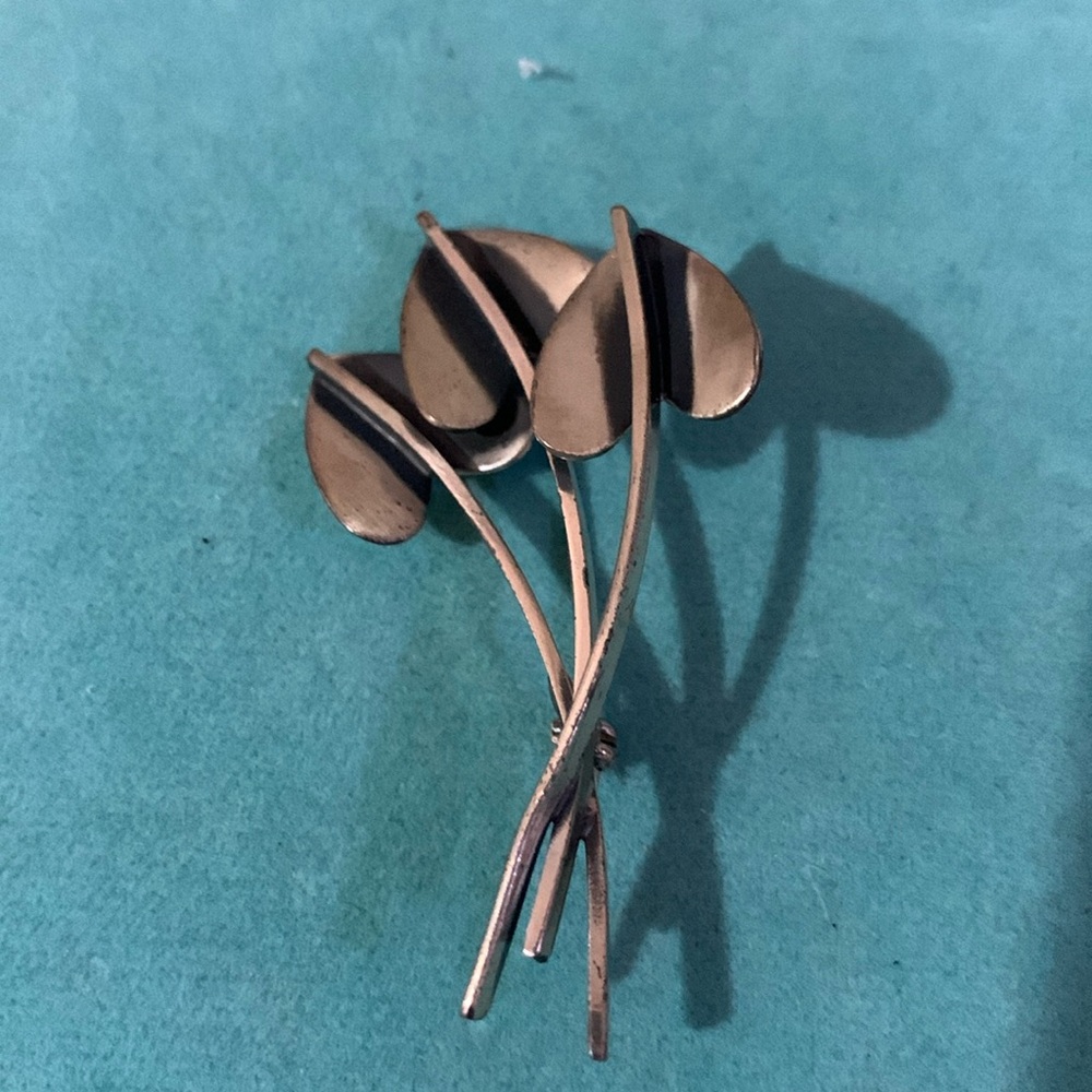 Vintage signed Jewel Art sterling silver flower pin brooch